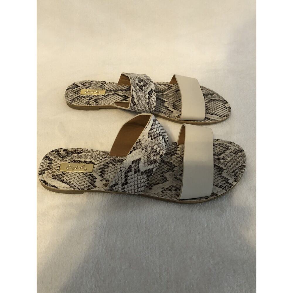Qupid Womens Sandal Size 9 Double Strap Slide Animal Print Flat Cottagecore Mule - Picture 6 of 10